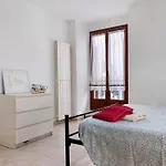 La Piccola Lami * 인트라